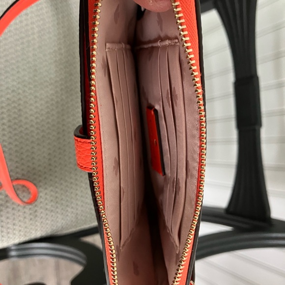 Kate Spade Crossbody - Picture 5 of 5